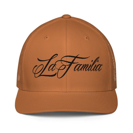LA FAMILIA TRUCKER CAP